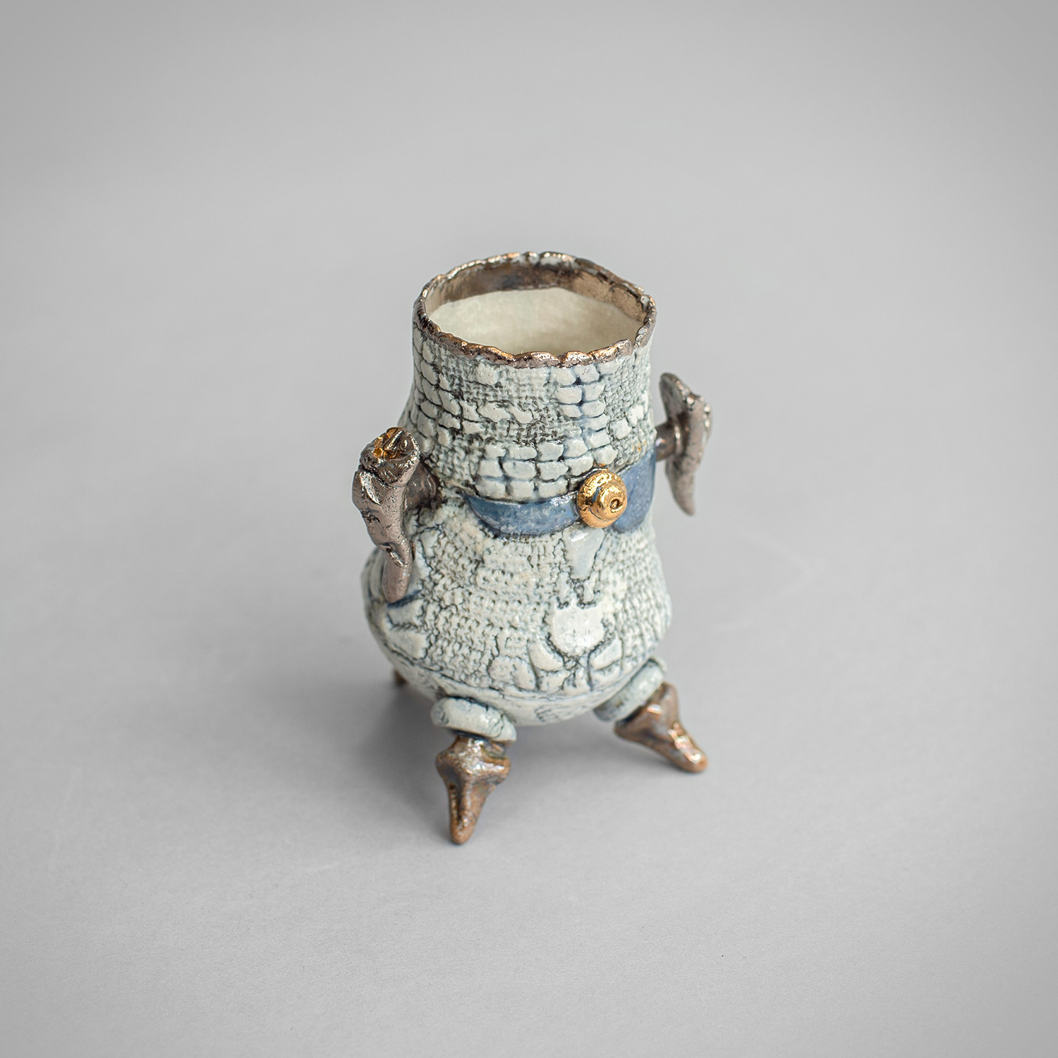 Tiny Pot by Pam Schomberg