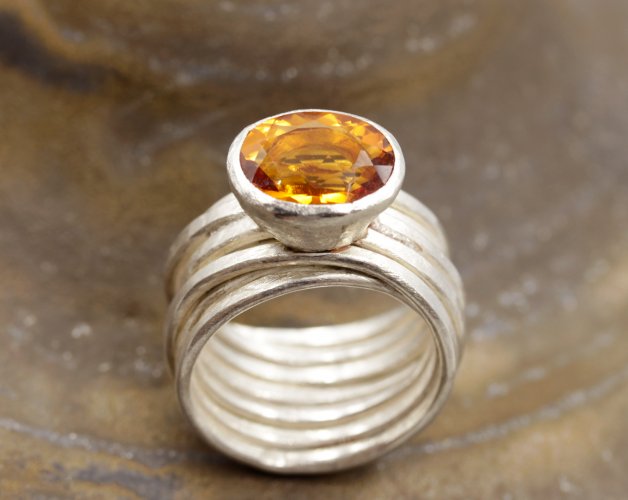 Ring, Thick Wire Spaghetti + Citrine