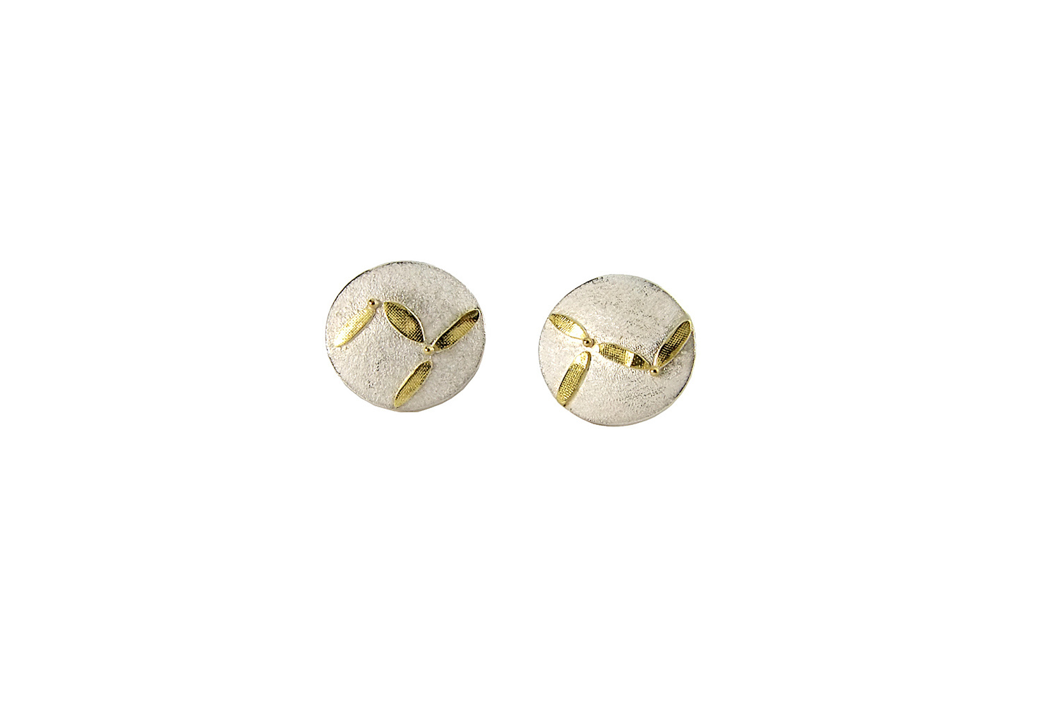 Oval Earstuds with irregular Gold Pattern by Hendrike Barz-Meltzer
