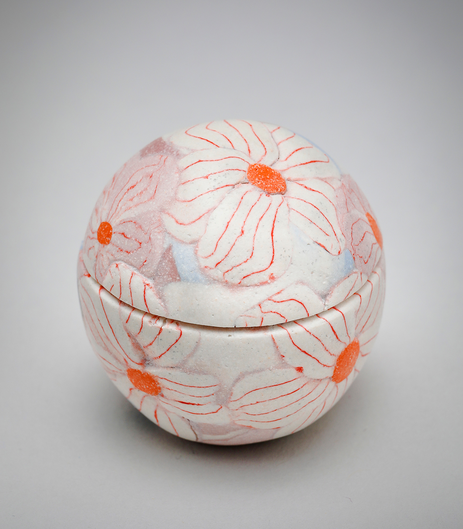 Tiny Round Box, flower detail by Judy McKenzie