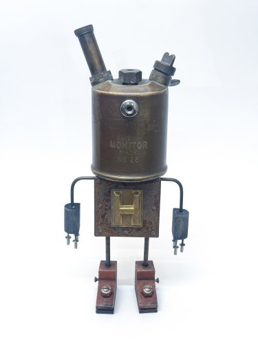 Image of Gen One Robot -'H'