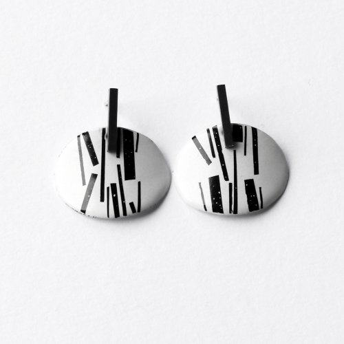 Image of Shred Marked Bar Stud Earrings