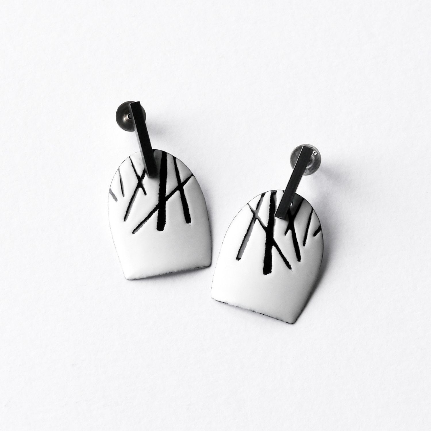 Line Marked Bar Stud Earrings by Mizuki Takahashi