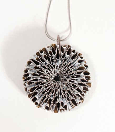 Image of Necklace, Large Daisy