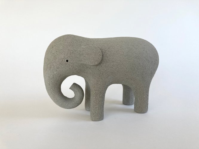 Elephant, tiny