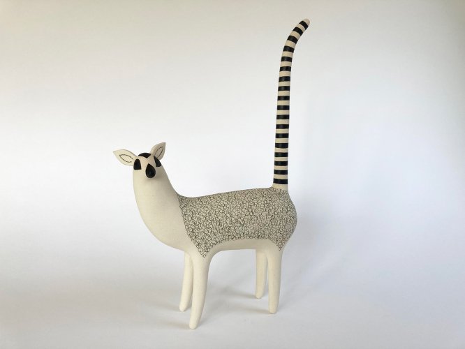 Ring-tailed Lemur (facing to side)