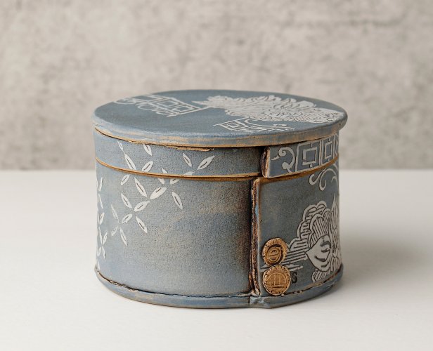 China Blue Treasure Box by Sarah Dunstan - alternative image