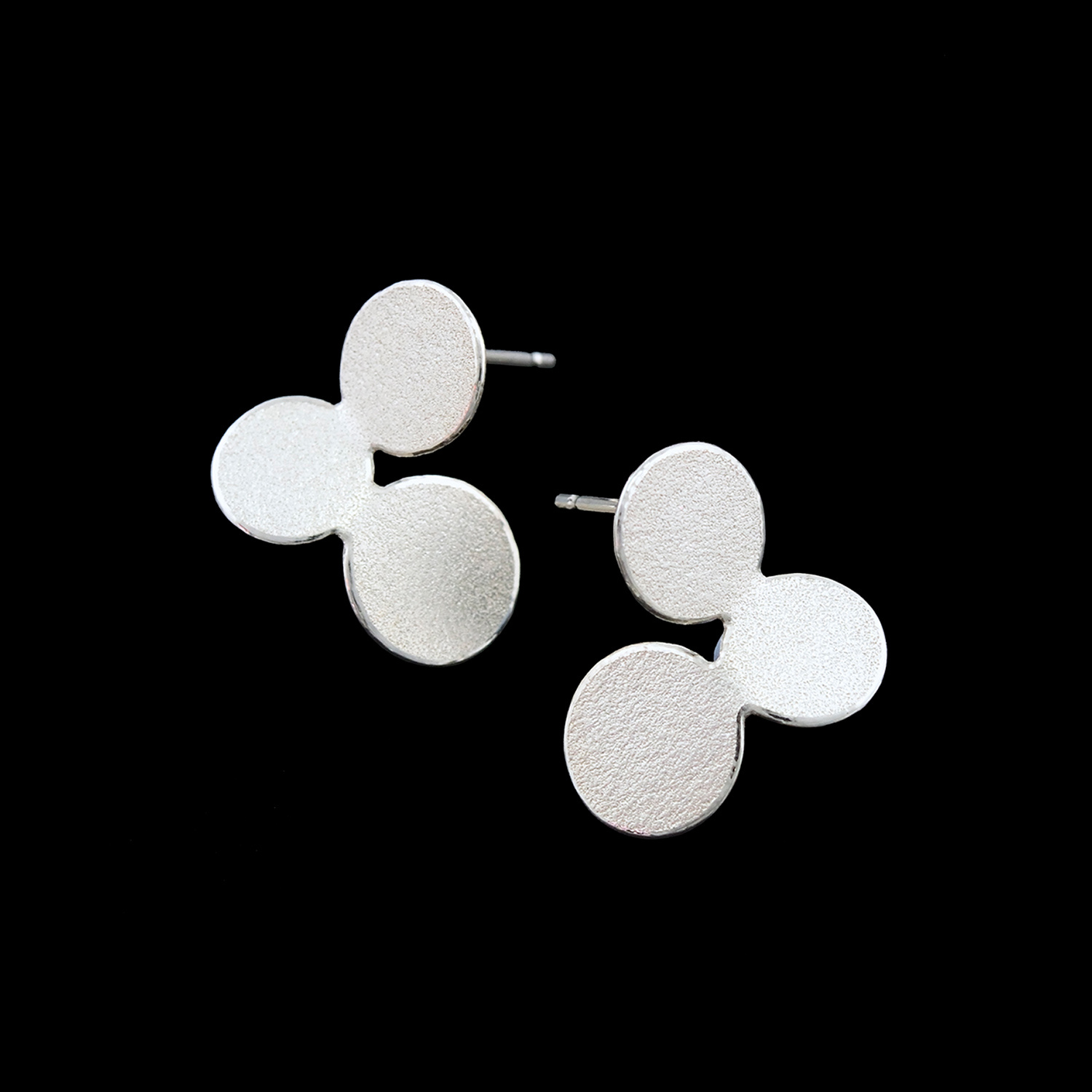 3 Circles Earrings by Misun Won