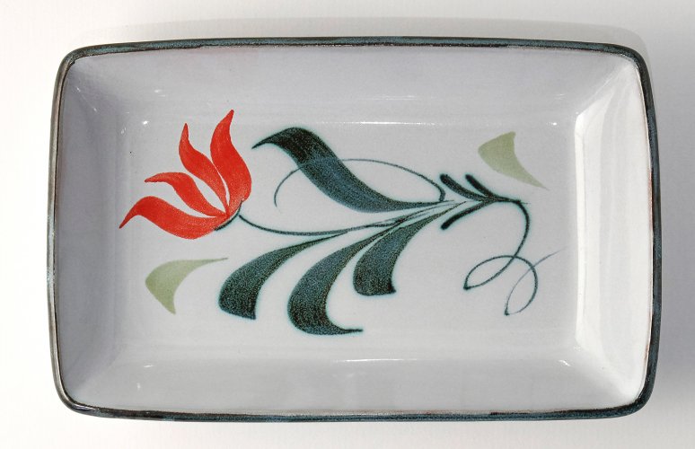 Oblong Dish with Tulip