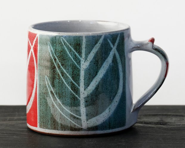 Small Tree Design Mug - dark green and red